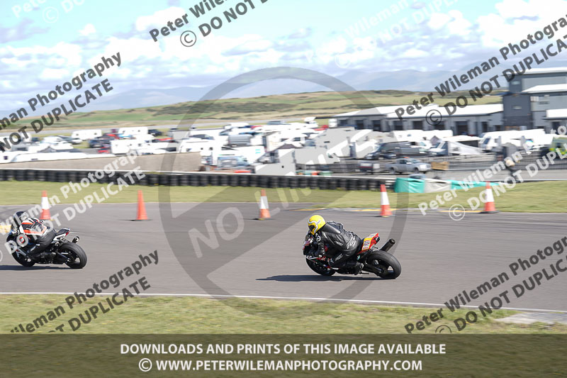 anglesey no limits trackday;anglesey photographs;anglesey trackday photographs;enduro digital images;event digital images;eventdigitalimages;no limits trackdays;peter wileman photography;racing digital images;trac mon;trackday digital images;trackday photos;ty croes